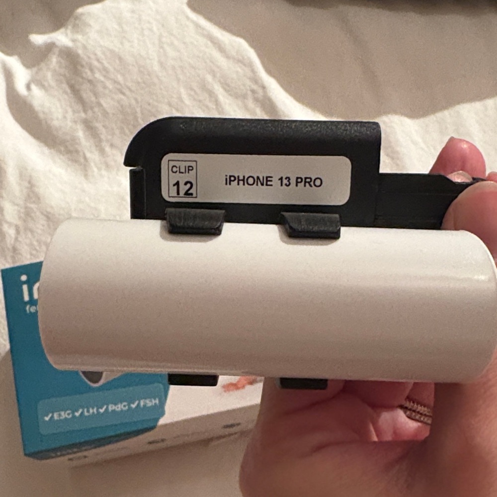 Inito Fertility Monitor for iPhone 13 Pro - Picture 2 of 3